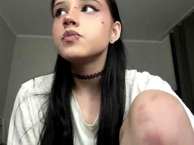 Model: ArlaReily