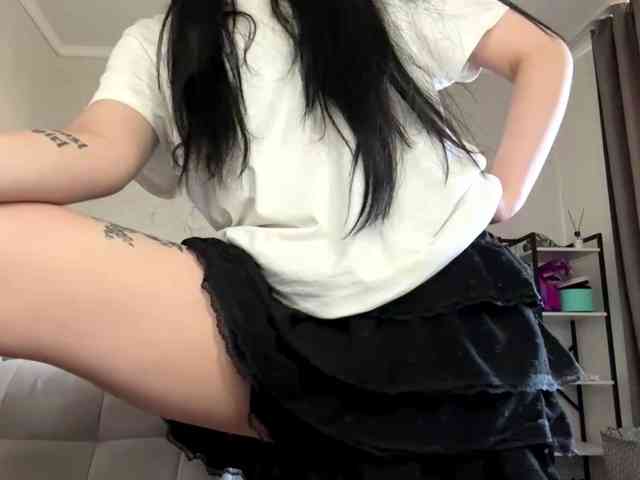Model: ArlaReily