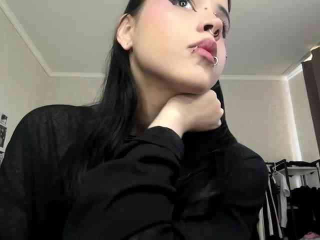 Model: ArlaReily