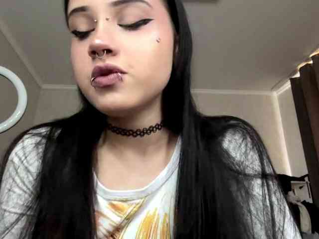 Model: ArlaReily