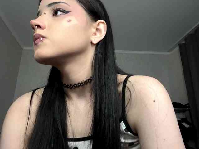 Model: ArlaReily