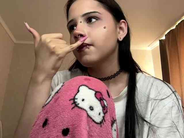 Model: ArlaReily