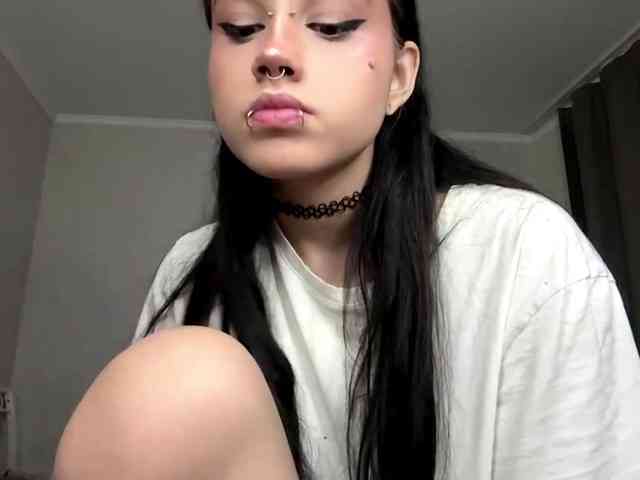 Model: ArlaReily