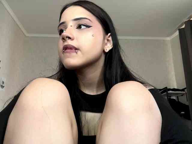 Model: ArlaReily