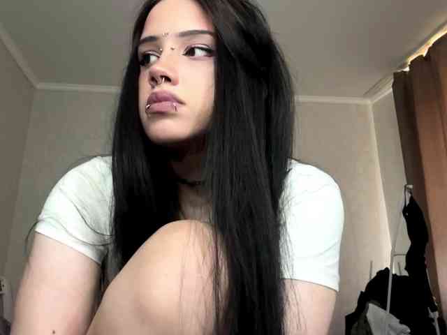 Model: ArlaReily