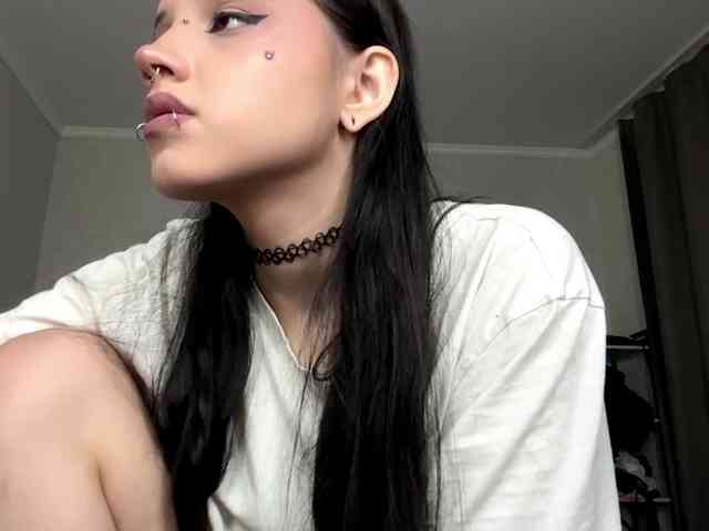 Model: ArlaReily
