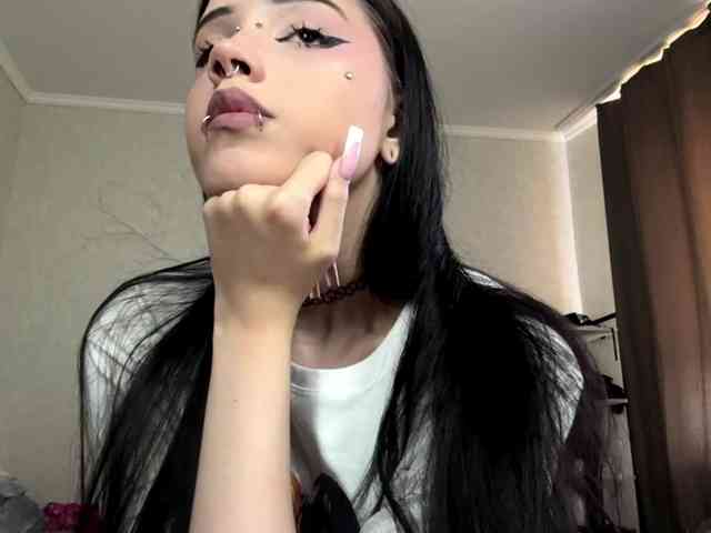 Model: ArlaReily