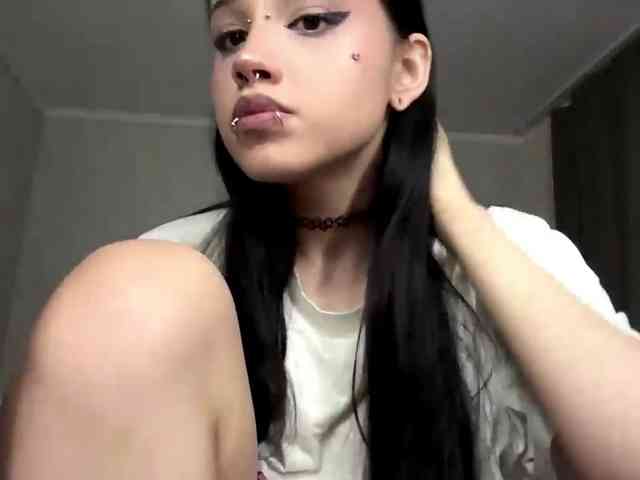 Model: ArlaReily