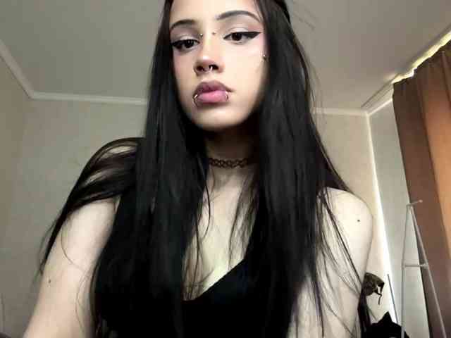 Model: ArlaReily
