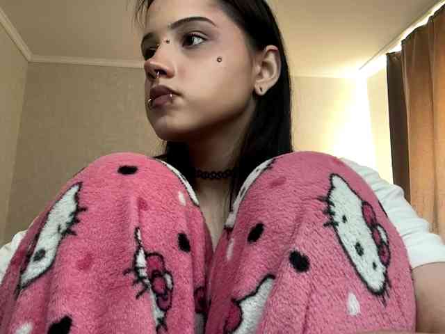 Model: ArlaReily