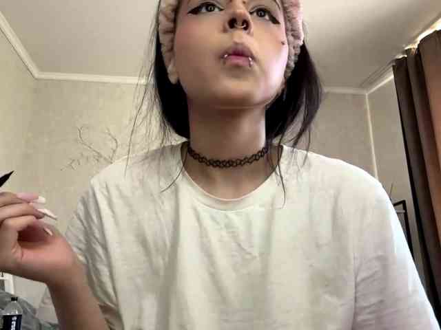 Model: ArlaReily