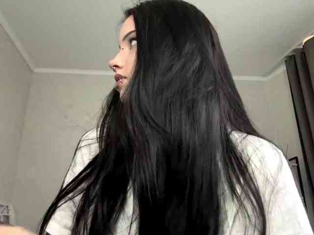 Model: ArlaReily