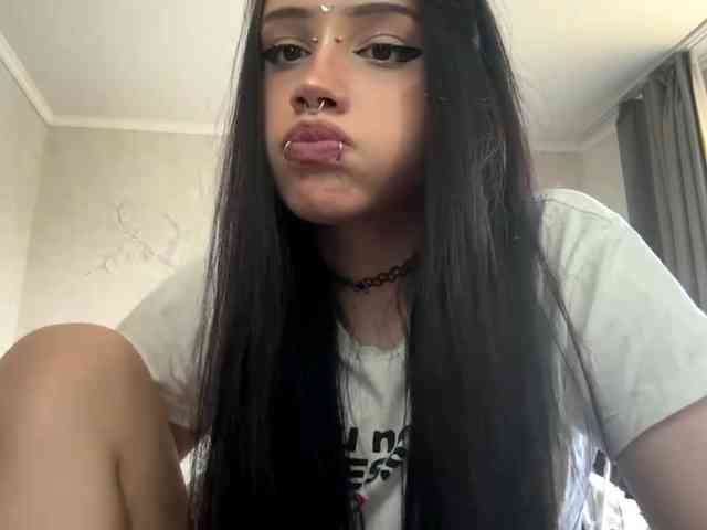 Model: ArlaReily