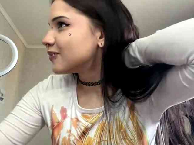 Model: ArlaReily