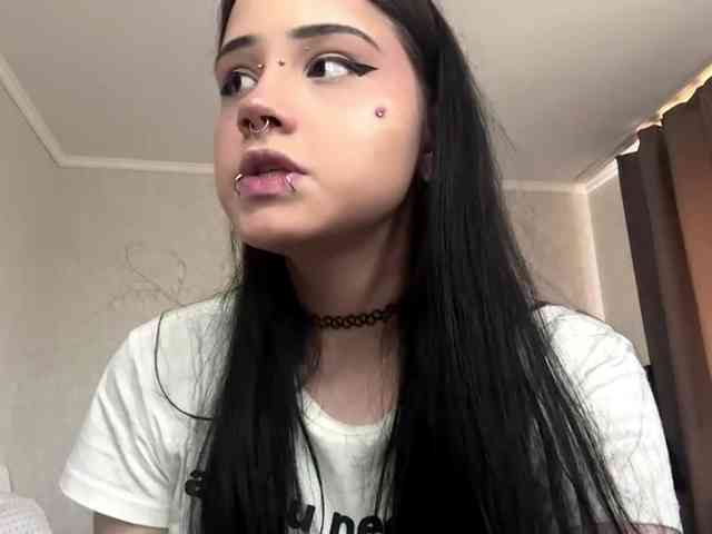 Model: ArlaReily