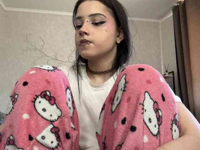 Model: ArlaReily
