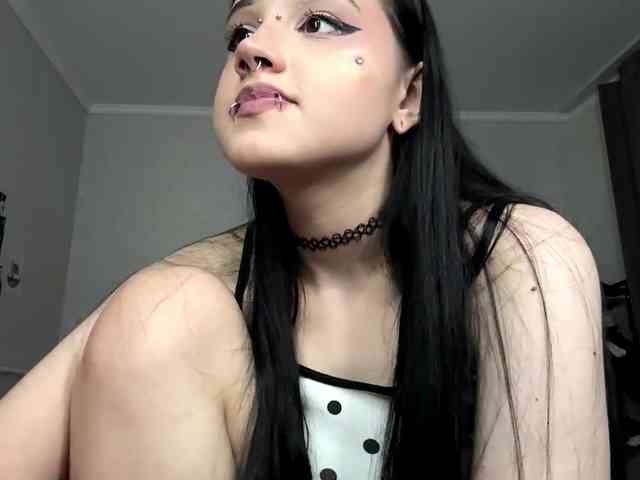 Model: ArlaReily