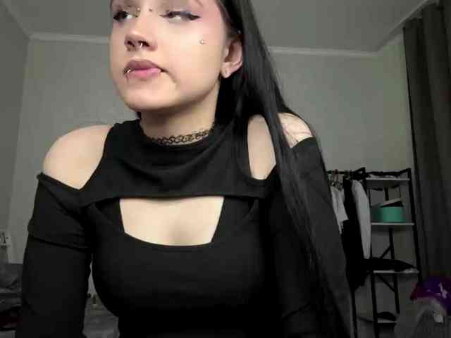 Model: ArlaReily