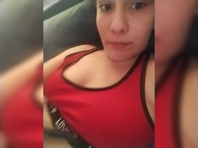 Tinka1232 live cam on BongaCams