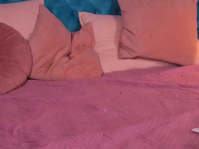 LarissaSelin live cam on BongaCams