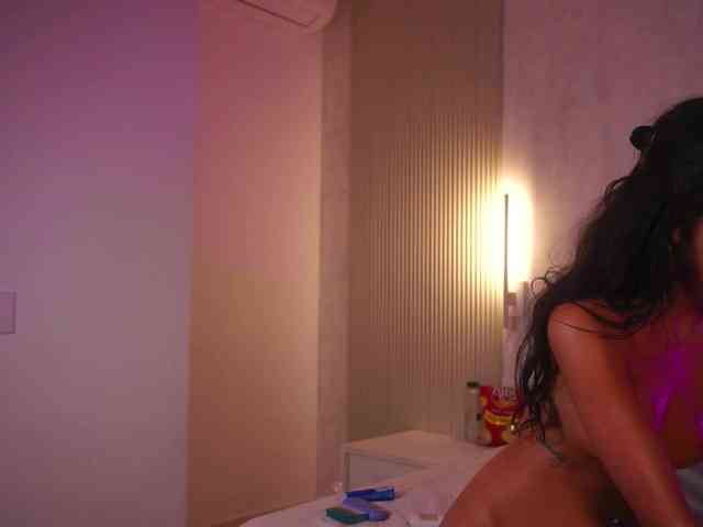 LarissaSelin webcam