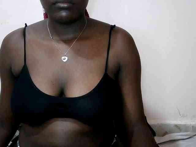 Queen-melody webcam