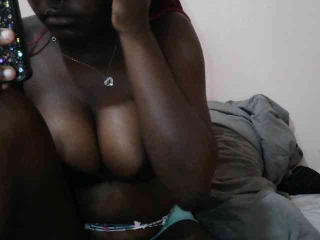 Queen-melody webcam