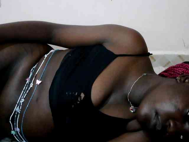 Queen-melody webcam