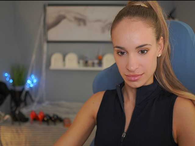 VerikovaOlga live cam on BongaCams