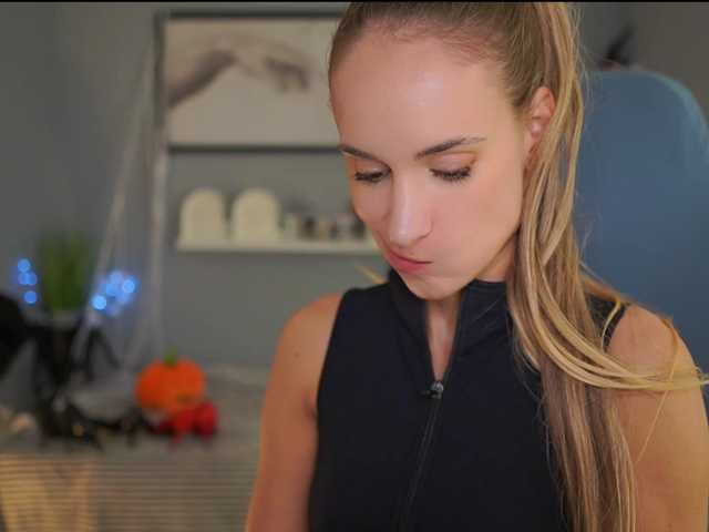 VerikovaOlga live cam on BongaCams