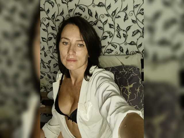 Agnes5643 live cam on BongaCams