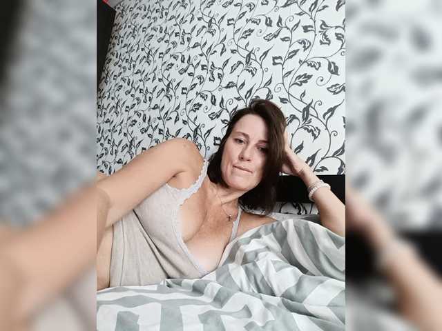 Agnes5643 live cam on BongaCams