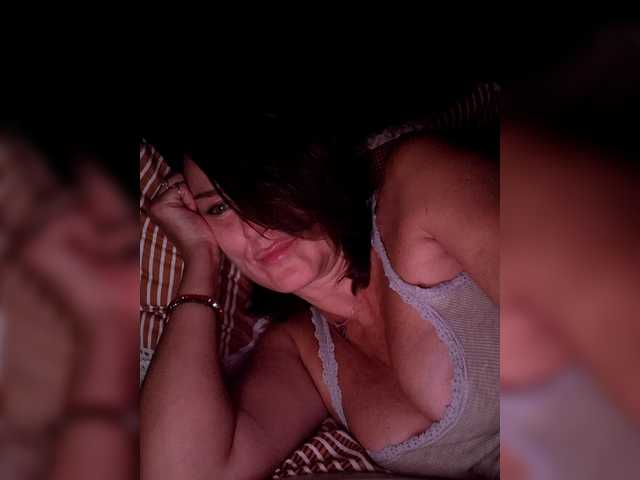 Agnes5643 live cam on BongaCams