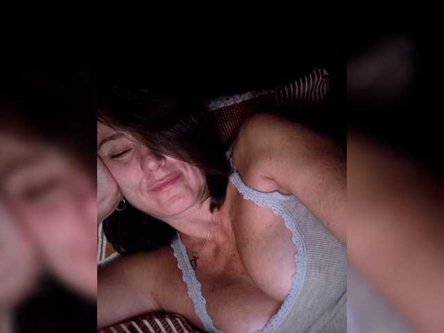 Agnes5643 live cam on BongaCams