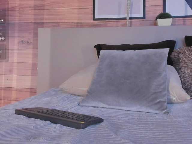 VioletMuller live cam preview