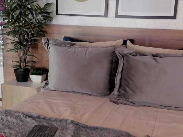 VioletMuller live cam on BongaCams