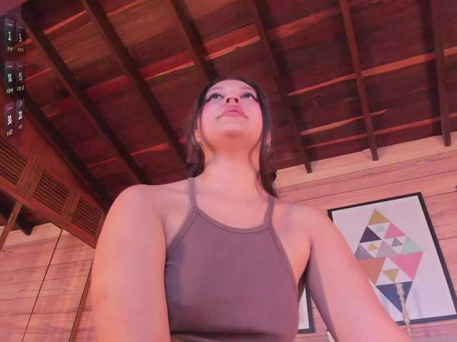 VioletMuller live cam on BongaCams