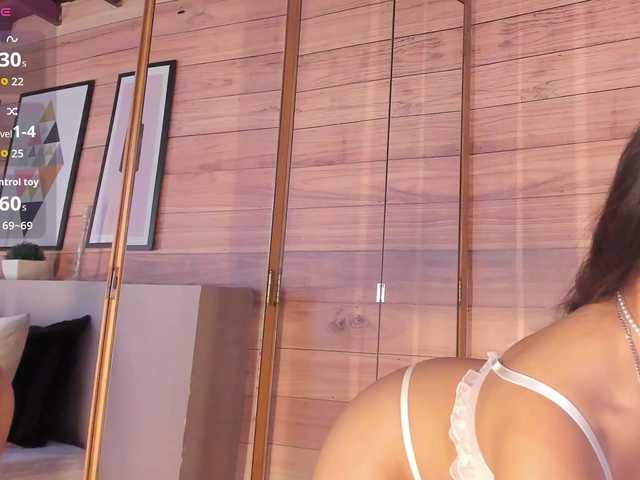 VioletMuller live cam on BongaCams