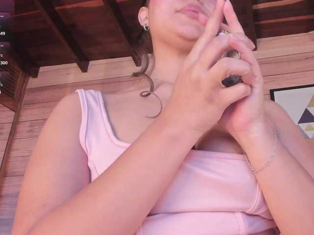 VioletMuller live cam on BongaCams