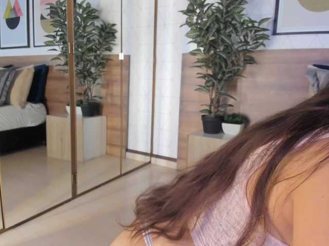 VioletMuller live webcam show