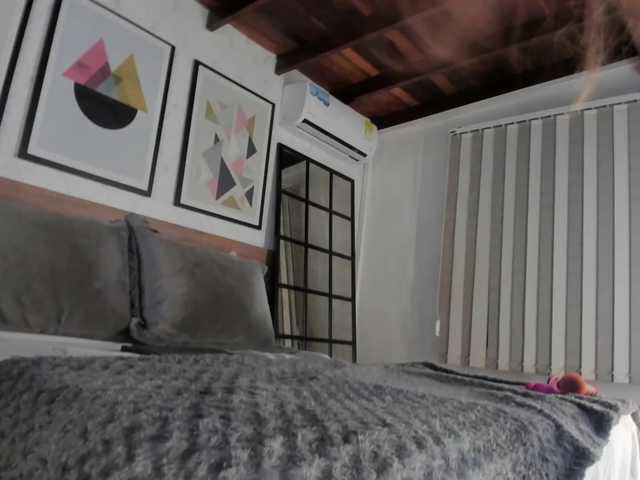 VioletMuller live webcam show