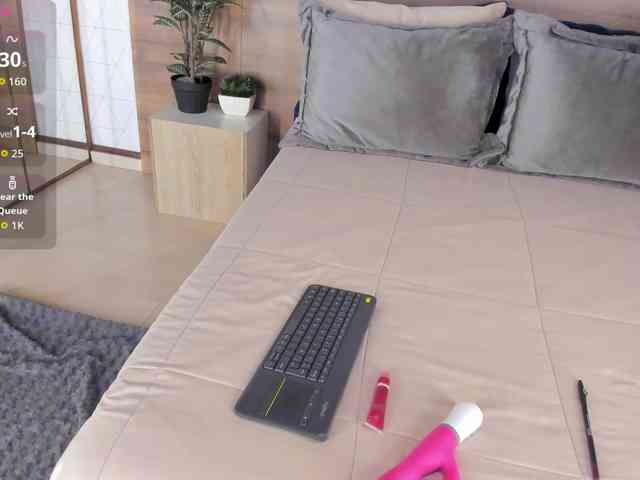 VioletMuller webcam