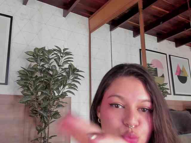 VioletMuller webcam