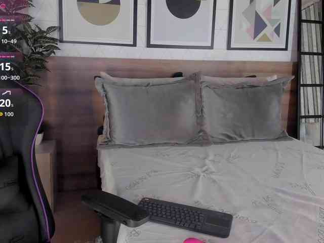 VioletMuller webcam