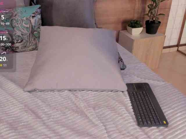 VioletMuller webcam