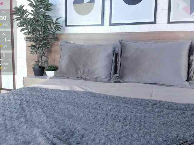 VioletMuller webcam