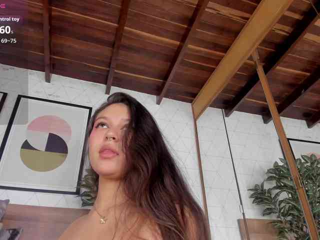 VioletMuller webcam