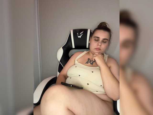 yours-13 live cam on BongaCams