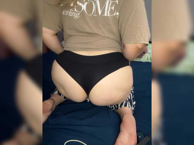 yours-13 live cam on BongaCams