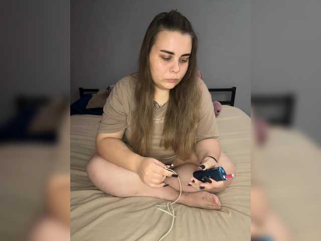 yours-13 — live female cam